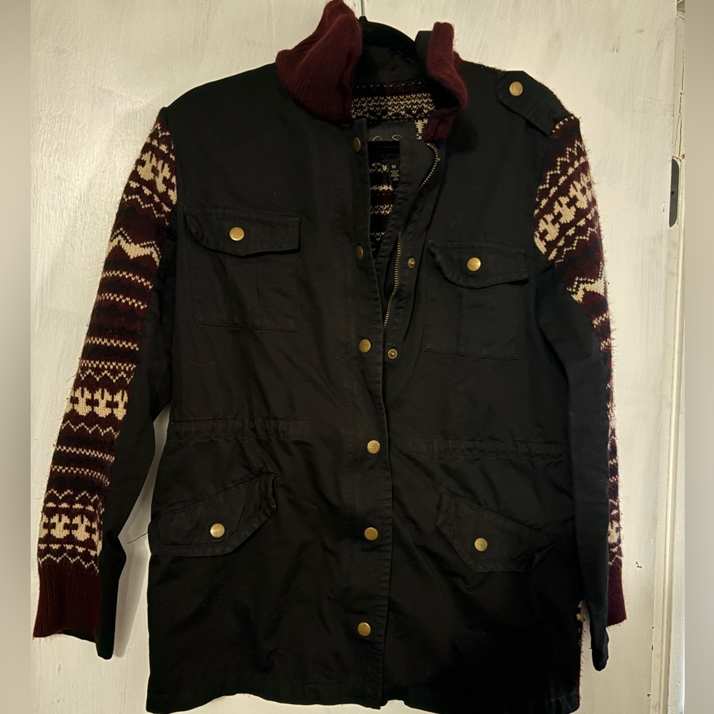 Jessica Simpson Black Jacket with Burgundy and Cream Pattern